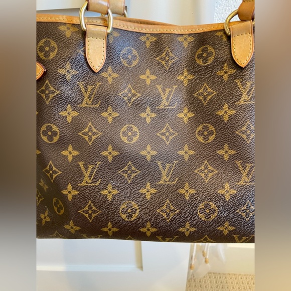 A classic, Batignolles Louis Vuitton in original print and in great shape! - Picture 6 of 16